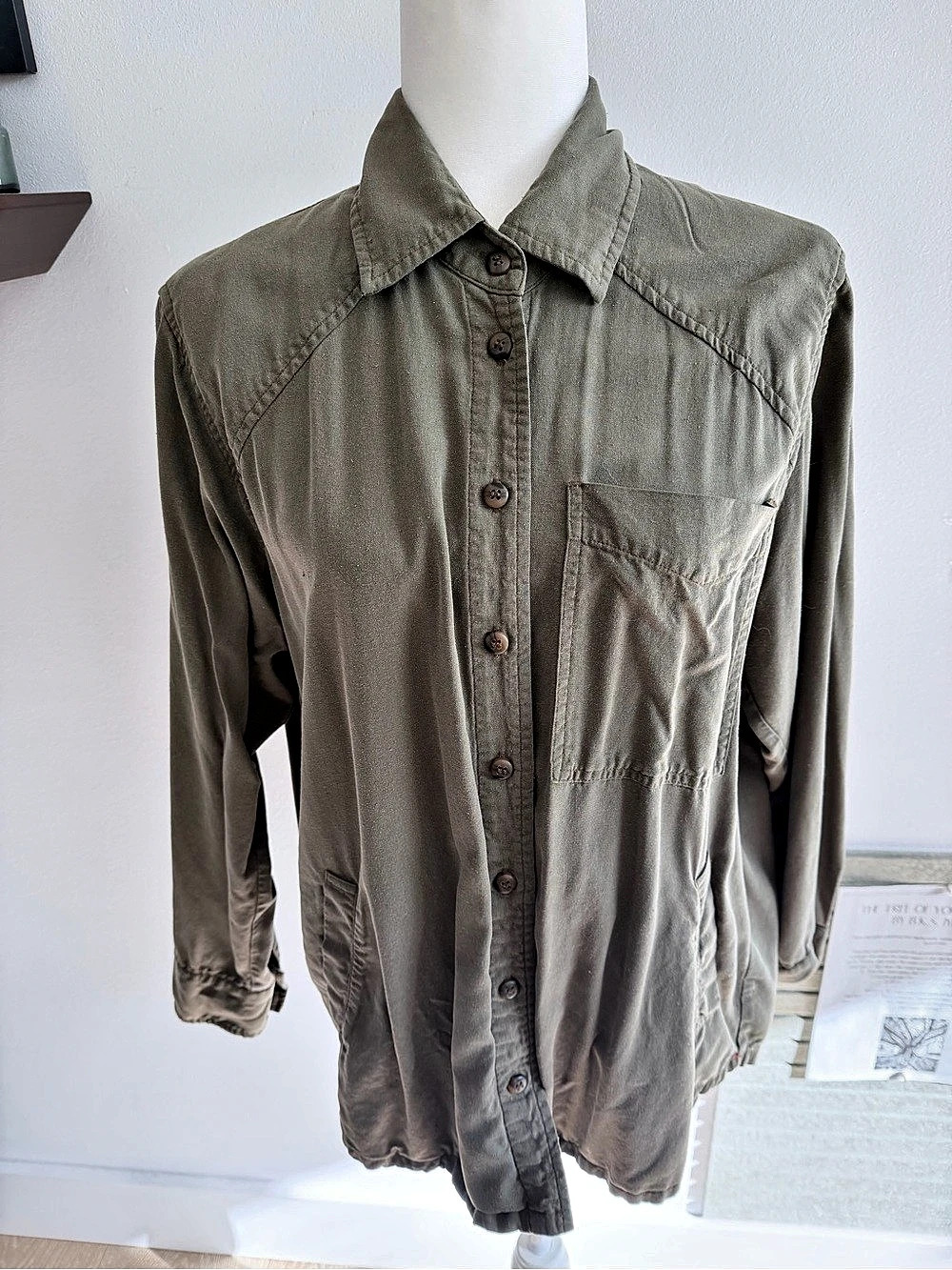 Xirena Button Down Shirt in Green